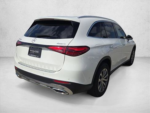 Used 2023 Mercedes-Benz GLC 300 4MATIC image 5