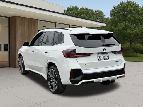 Used 2025 BMW X1 xDrive28i w/ Premium Package image 12