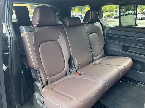 Used 2025 Volkswagen ID. Buzz Pro S image 33