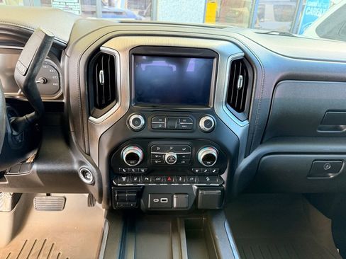 Used 2020 GMC Sierra 2500 Denali w/ Denali Ultimate Package image 14