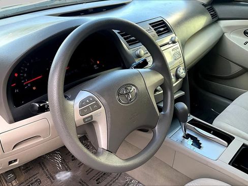 Used 2011 Toyota Camry LE w/ LE Extra-Value Pkg FWD image 16