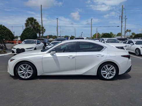 Used 2024 Lexus IS 300 w/ Comfort Package RWD image 9