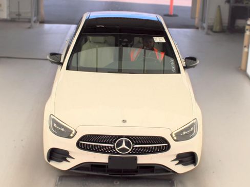 Used 2021 Mercedes-Benz E 350 Sedan w/ Premium Package image 4