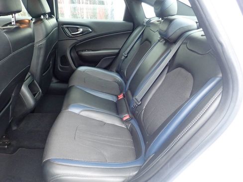 Used 2015 Chrysler 200 S image 13