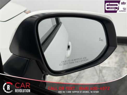 Used 2021 Toyota RAV4 XLE Premium image 41