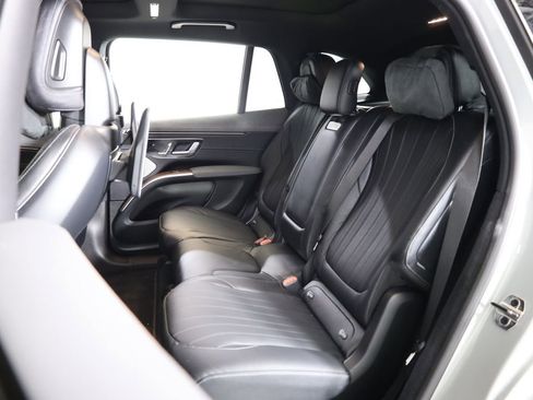 Used 2023 Mercedes-Benz EQS 580 4MATIC SUV image 47