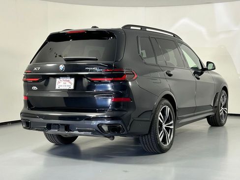 Used 2026 BMW X7 xDrive40i AWD/4WD image 8