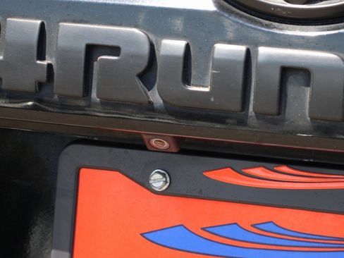 Used 2018 Toyota 4Runner SR5 Premium image 42