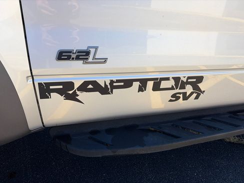 Used 2011 Ford F150 Raptor w/ Raptor Luxury Pkg AWD/4WD image 4