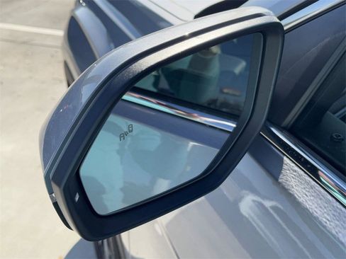 New 2025 Volkswagen Atlas SEL image 8