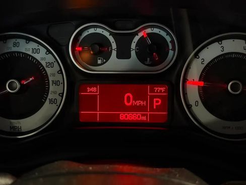 Used 2017 FIAT 500L Trekking w/ Dual-Pane Sunroof Package FWD image 32