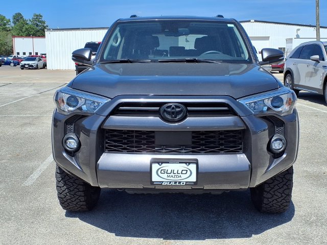 Used 2022 Toyota 4Runner SR5 Premium w/ Moonroof Package AWD/4WD image 4