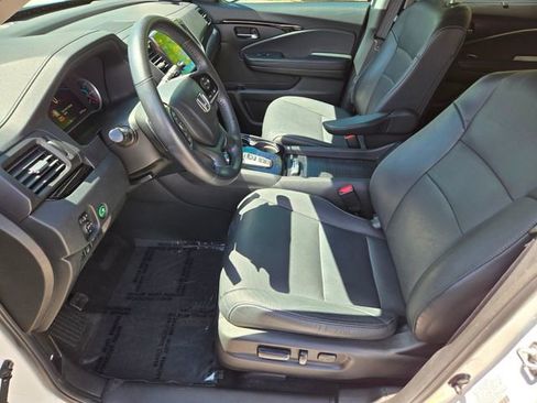 Certified 2022 Honda Pilot Touring image 13