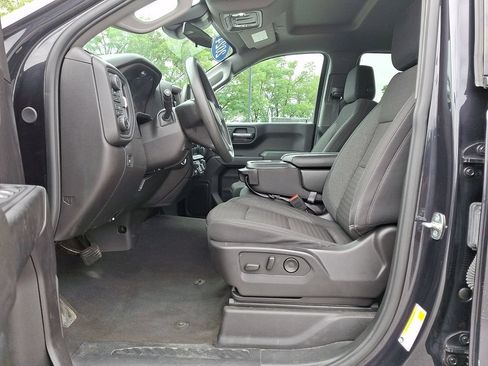 Used 2024 Chevrolet Silverado 1500 Custom Trail Boss AWD/4WD image 15