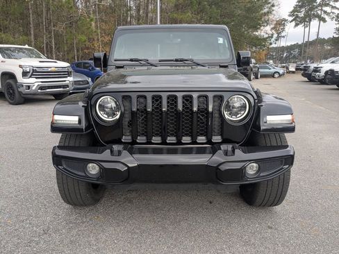 Used 2023 Jeep Gladiator Overland image 9