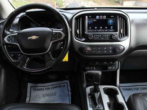 Used 2015 Chevrolet Colorado LT w/ Luxury Package image 19