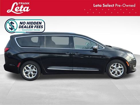 Used 2020 Chrysler Pacifica Limited FWD image 4