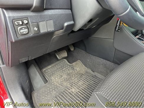 Used 2017 Toyota Corolla iM image 30