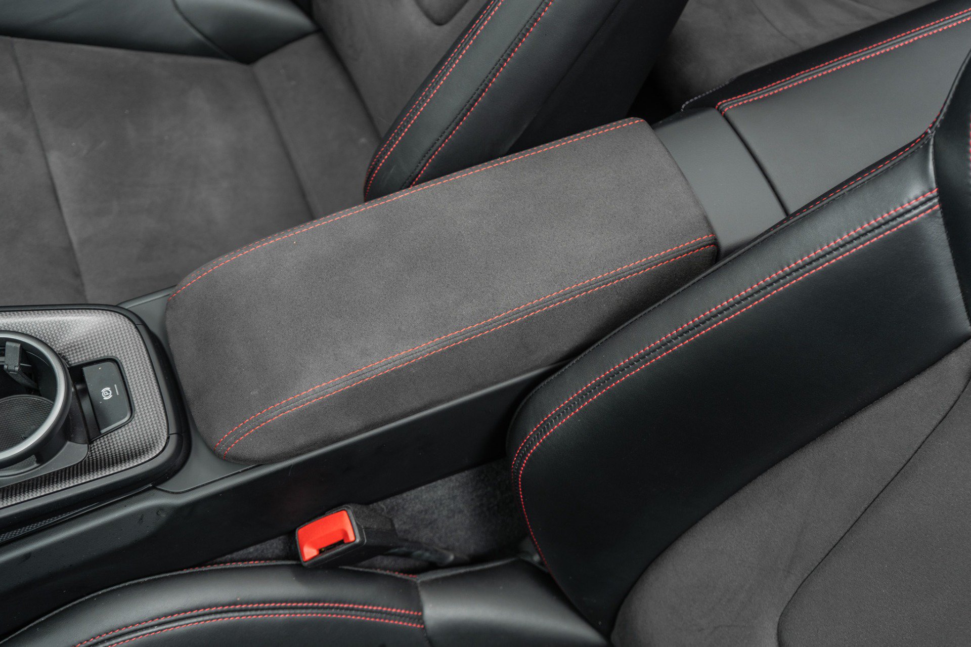 Used 2022 Porsche 911 Cabriolet image 33