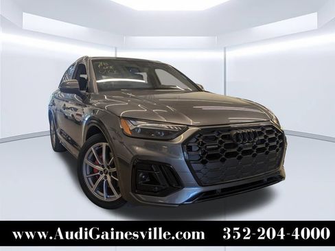 Used 2024 Audi Q5 e Prestige w/ Prestige Package AWD/4WD image 1