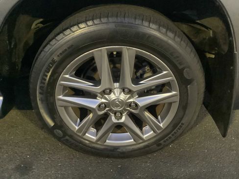 Used 2013 Lexus LX 570 4WD w/ Luxury Pkg image 7