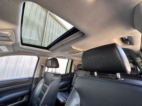 Used 2018 GMC Yukon XL Denali w/ Denali Ultimate Package image 36