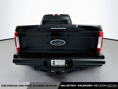 Used 2017 Ford F450 Lariat w/ Lariat Ultimate Package AWD/4WD image 6