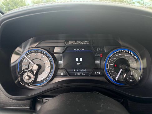 Used 2022 RAM 1500 Limited w/ Body-Colour Bumper Group image 22