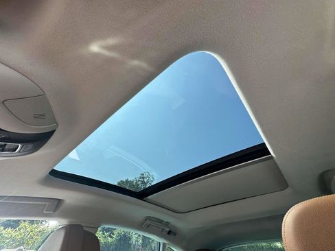 Used 2021 Maserati Levante image 32