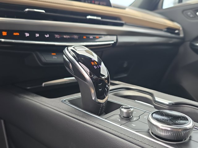 Used 2025 Cadillac XT4 Premium Luxury FWD image 32