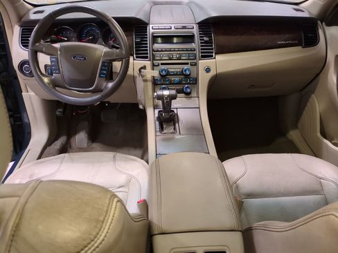 Used 2010 Ford Taurus SEL image 15
