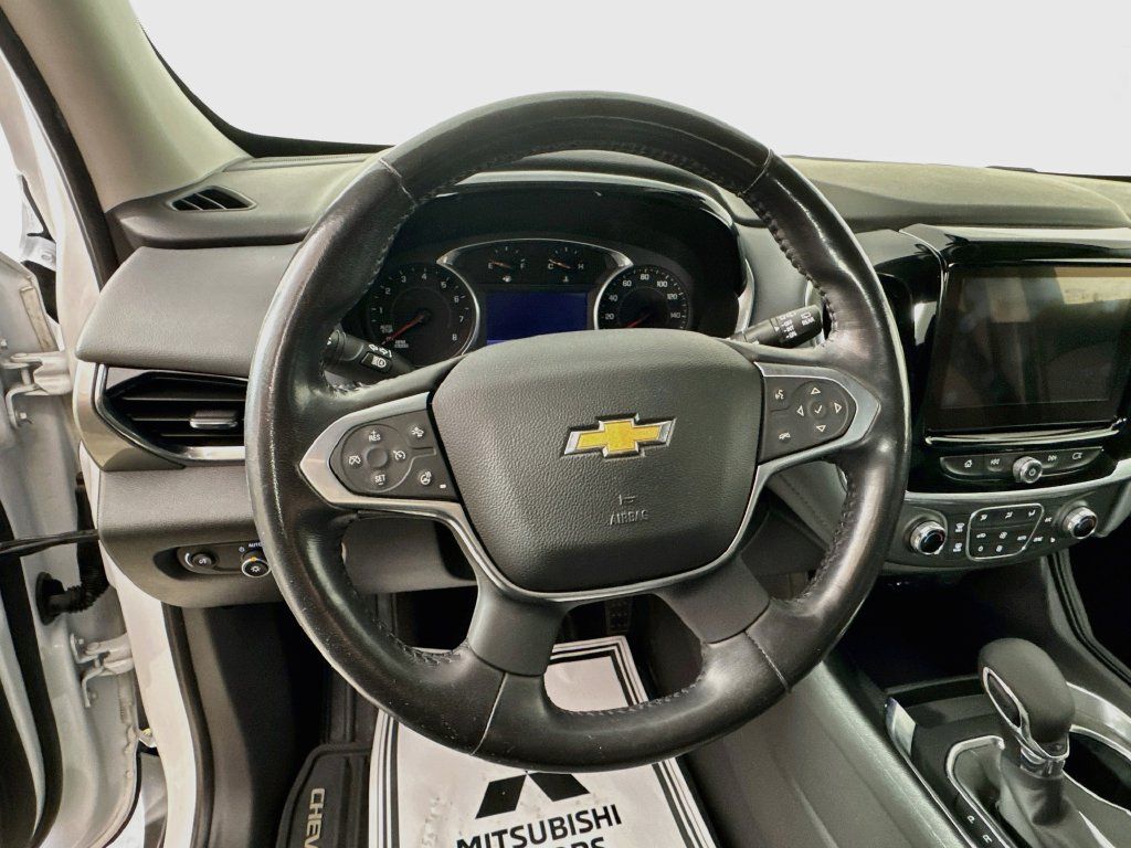 Used 2021 Chevrolet Traverse LT FWD image 12