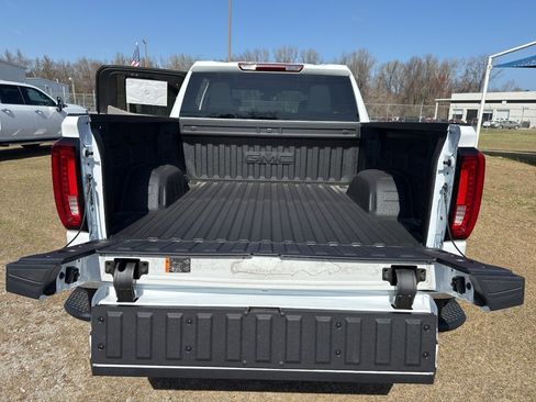 New 2026 GMC Sierra 1500 SLT w/ X31 Off-Road Package image 24