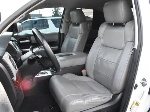 Used 2016 Toyota Tundra Limited image 22