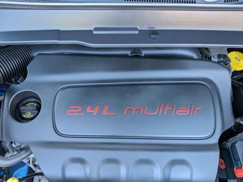 Used 2019 Jeep Compass Latitude w/ Popular Equipment Group AWD/4WD image 13
