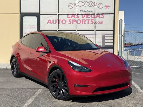 Used 2022 Tesla Model Y Performance AWD/4WD image 2