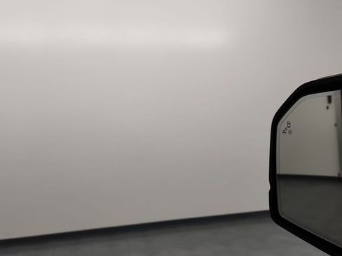 Used 2018 Ford F150 Platinum w/ Equipment Group 701A Luxury image 13