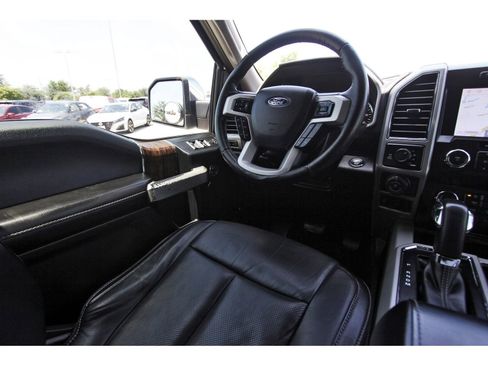 Used 2019 Ford F150 Lariat AWD/4WD image 11