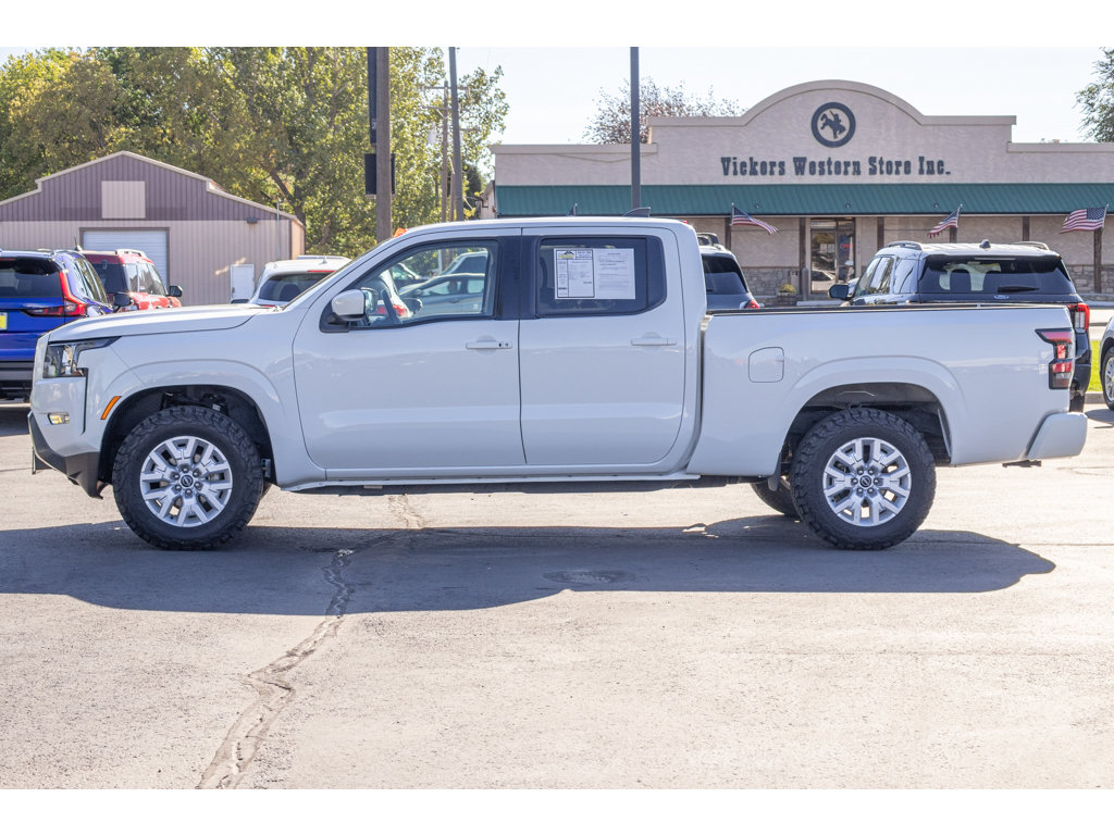 Used 2023 Nissan Frontier SV w/ Technology Package AWD/4WD image 6