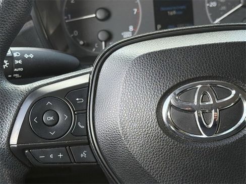 Used 2023 Toyota Corolla LE image 14