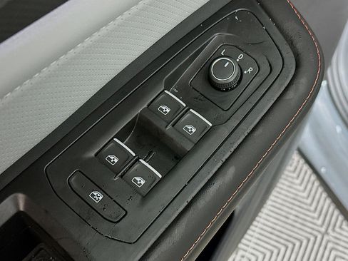 New 2026 Volkswagen Atlas Peak Edition image 17