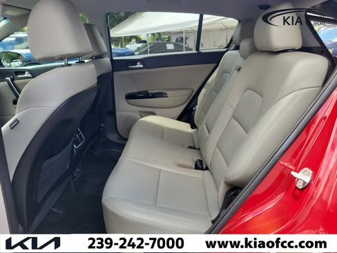 Used 2021 Kia Sportage EX FWD image 13