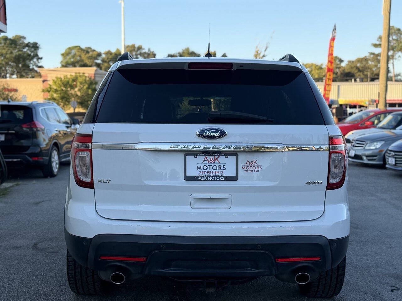 Used 2013 Ford Explorer XLT AWD/4WD image 5