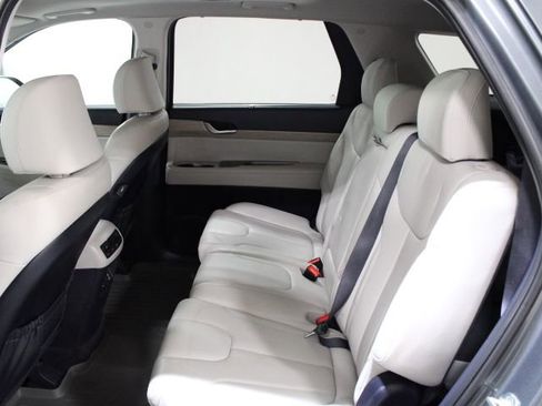 Used 2022 Hyundai Palisade SEL w/ 8P Bench Seat Package image 23