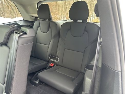 Certified 2025 Volvo XC90 B6 Plus image 13