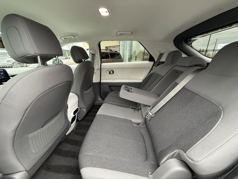 Certified 2025 Hyundai Ioniq 5 SE image 13