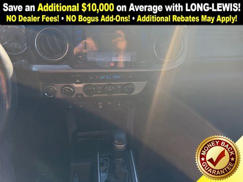 Used 2018 Toyota Tacoma Limited image 22
