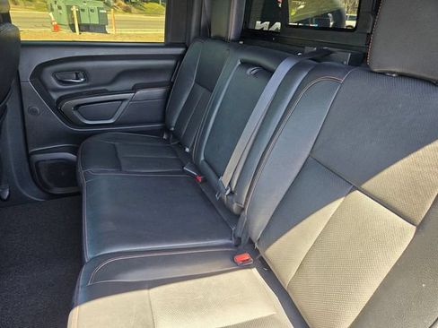 Used 2020 Nissan Titan PRO-4X w/ Pro-4x Convenience Package AWD/4WD image 9
