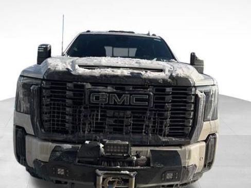 Used 2024 GMC Sierra 3500 Denali Ultimate image 2