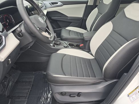 New 2026 Volkswagen Taos SEL AWD/4WD image 18